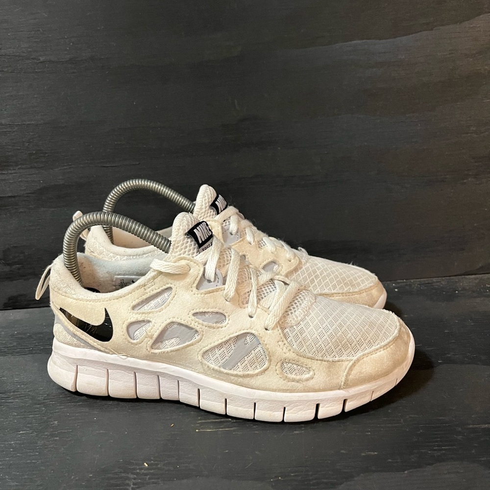 Nike Free Run 2 Women’s Size 7.5 Low White Black Shoes DD0061-100